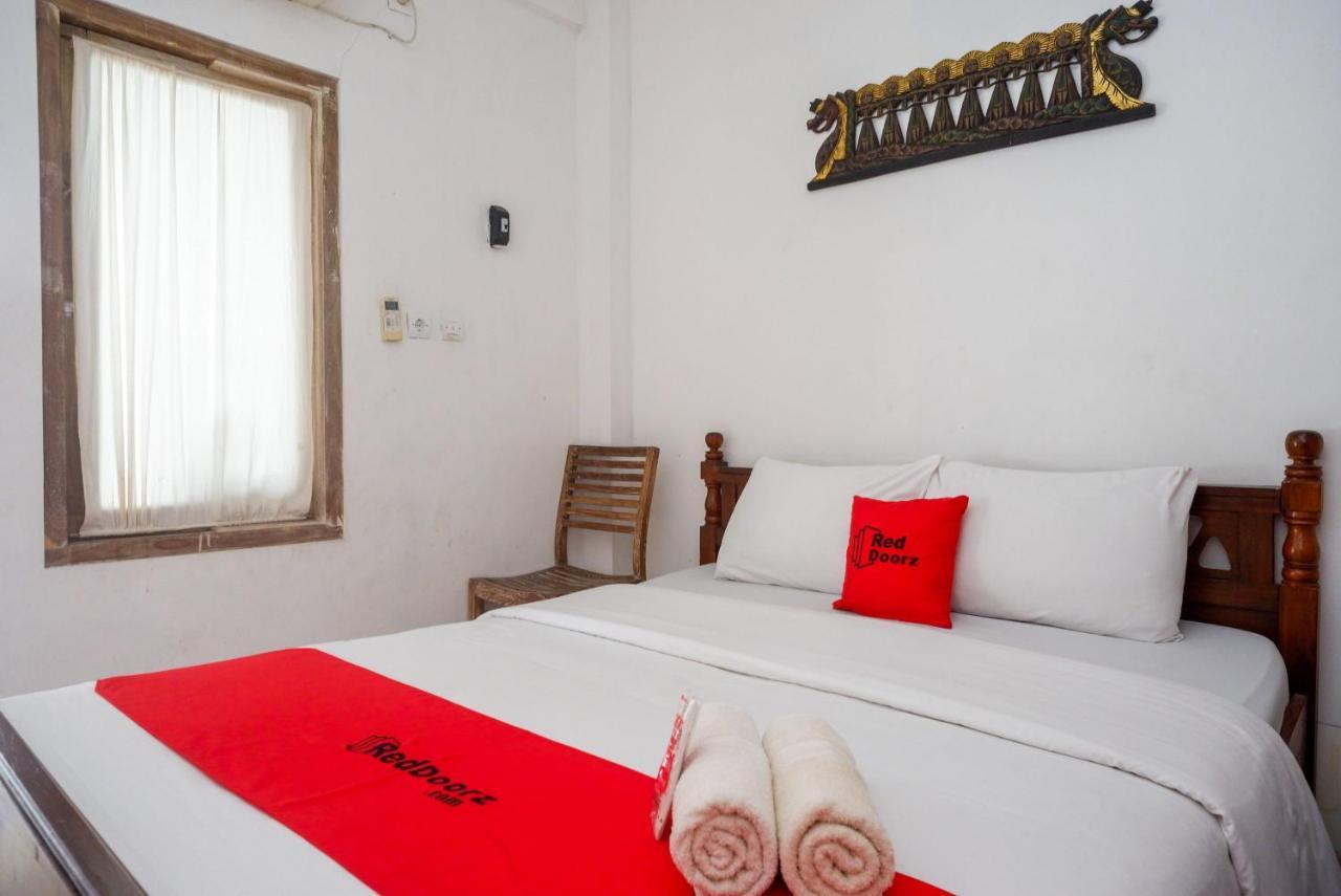Reddoorz Syariah Near Plengkung Gading 2 Hotel Yogyakarta Exterior foto